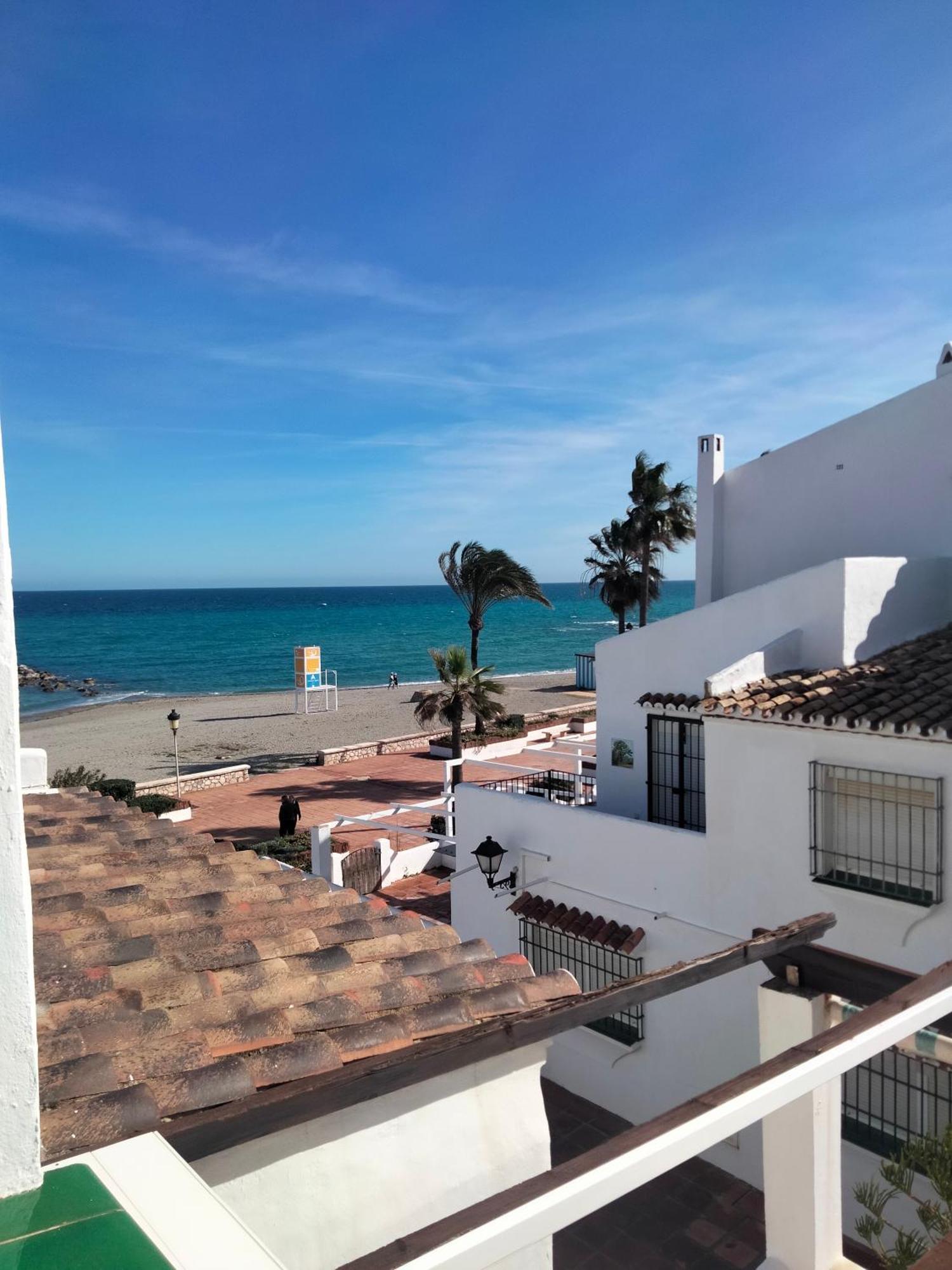 Apartamento Primera Linea De Playa Манилва Екстериор снимка